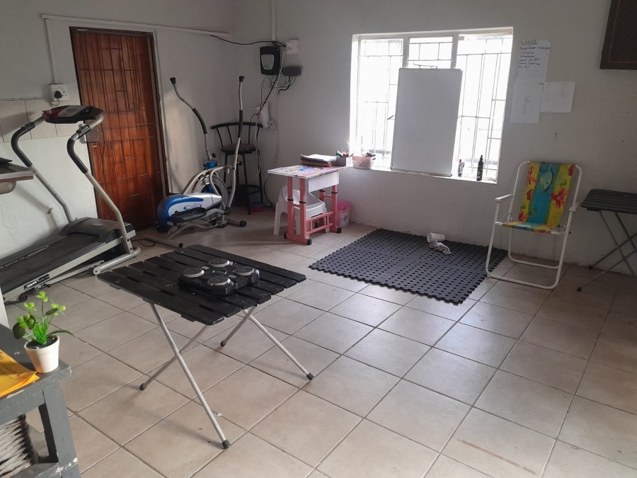 3 Bedroom Property for Sale in Geelhoutpark North West